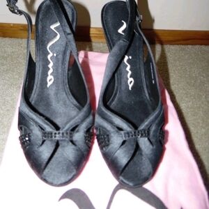 Women's Nina Black Strappy Leather Sole Slingback Peep Toe Stiletto Heels 7M